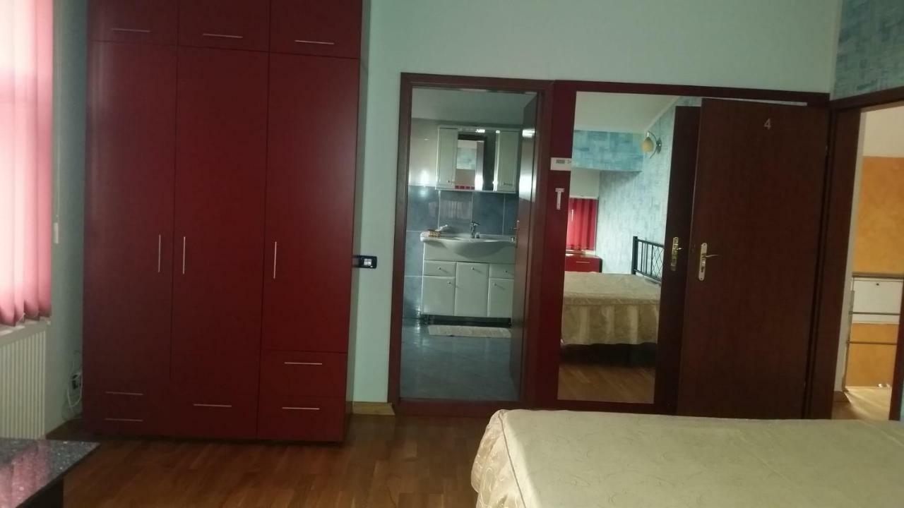 Cristalex Villaverde Bucharest Pantelimon エクステリア 写真