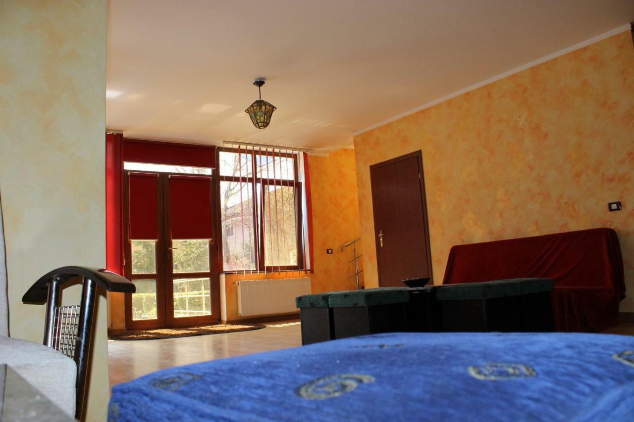 Cristalex Villaverde Bucharest Pantelimon エクステリア 写真