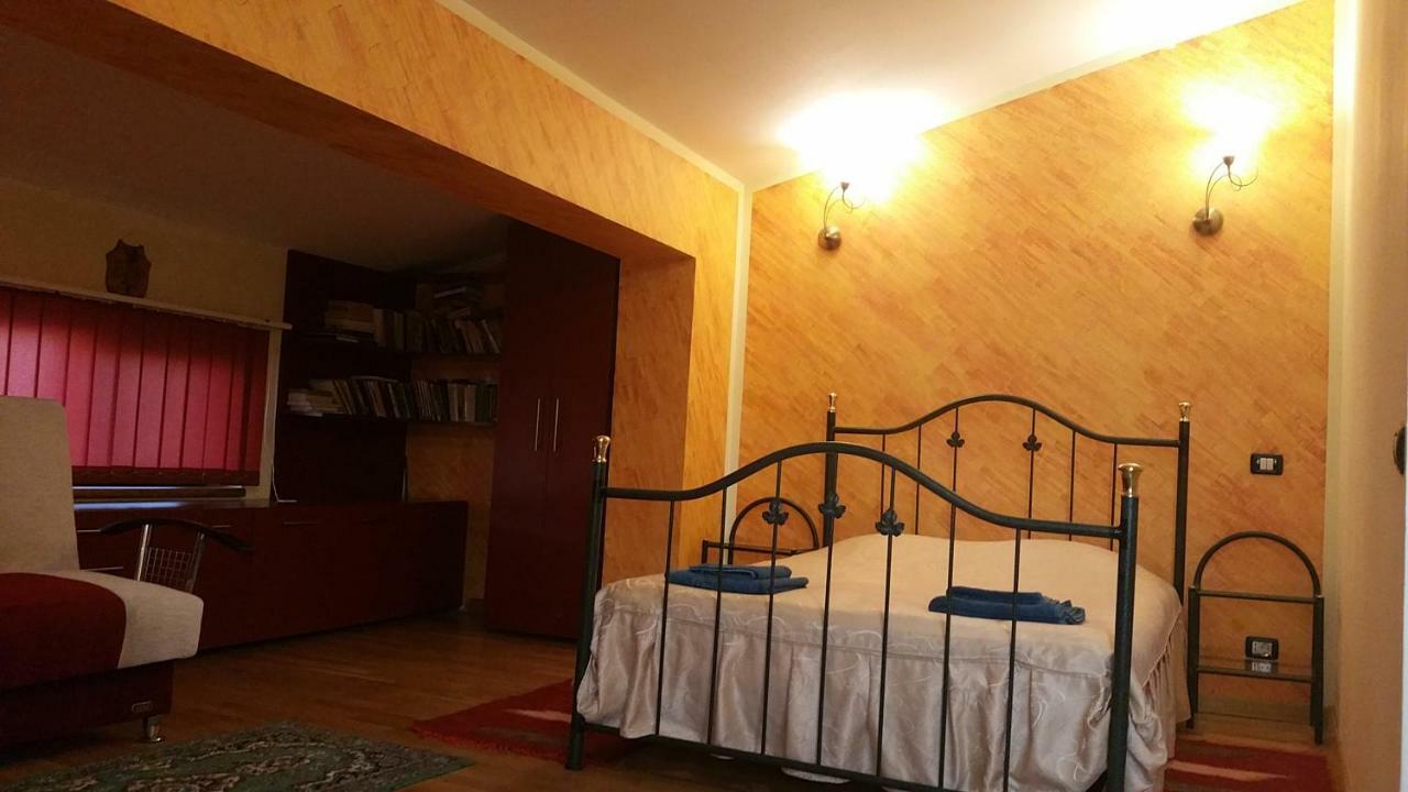 Cristalex Villaverde Bucharest Pantelimon エクステリア 写真